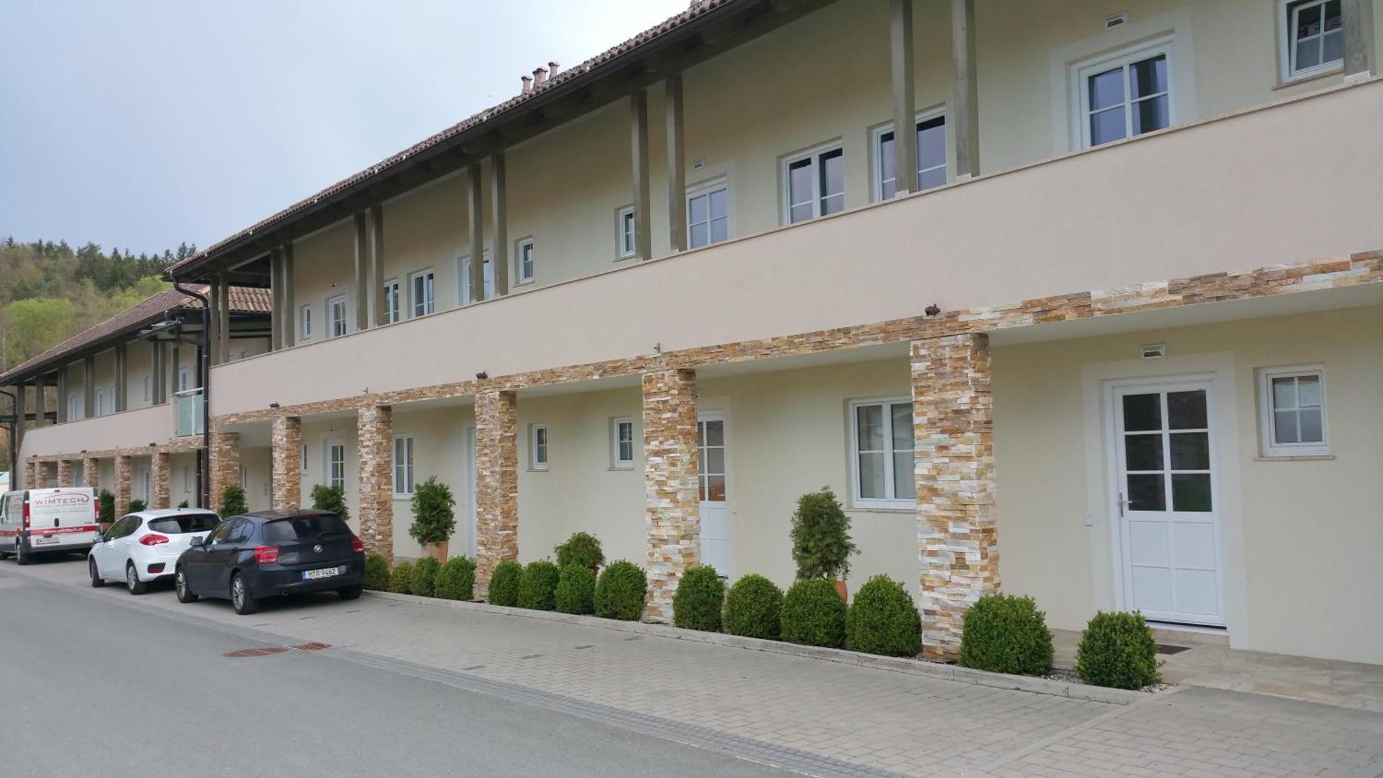 Apartmenthausmannstaetten Hausmannstatten Rom bilde